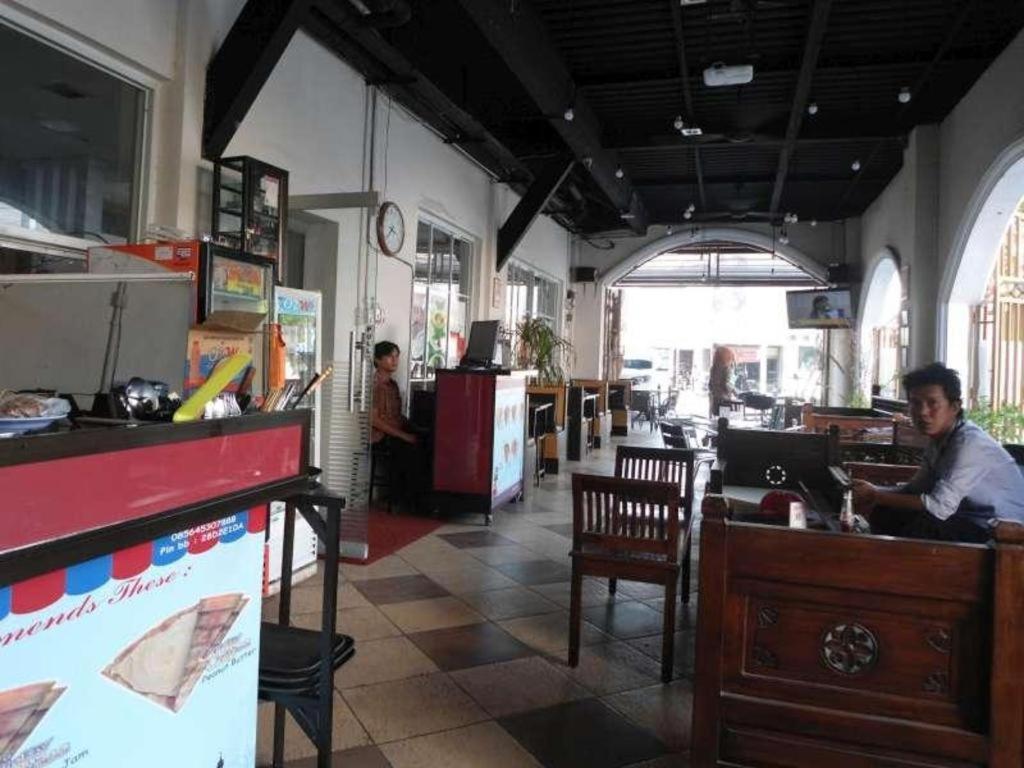Vindhika Hotel Pengayoman Makassar Dış mekan fotoğraf